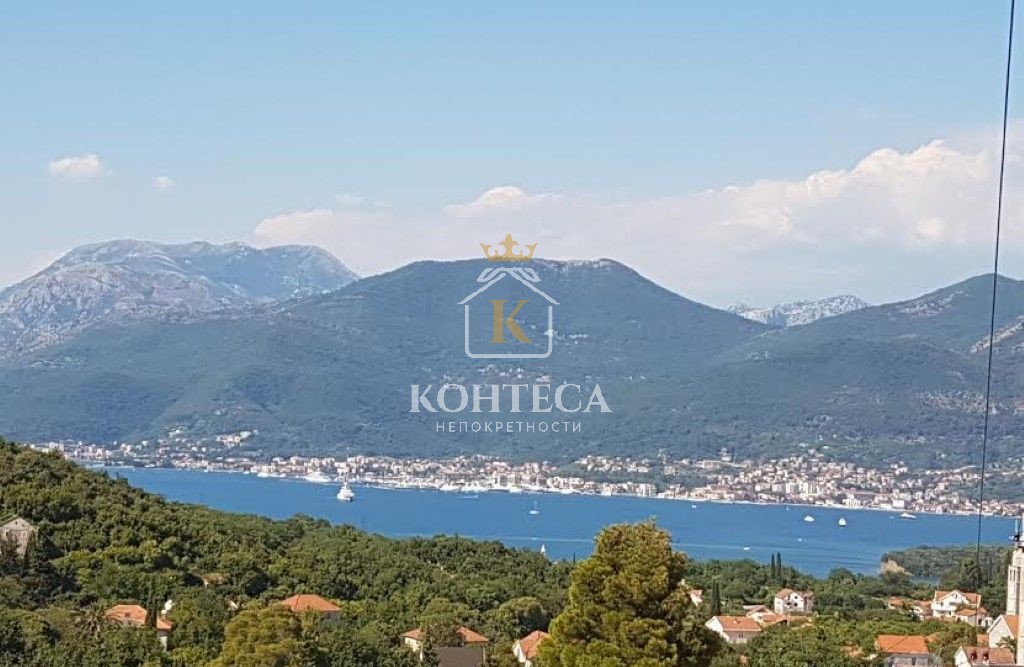 Urbanized plot, 455m2 in Radovici with a beautiful sea view
